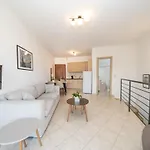 Vibes 3 * Argostoli (Kefalonia)